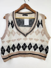 Buy online pre-used pre-loved 100% authentic & Original branded Shein (SL-1689) available in Pakistan. Top international brands avilable.